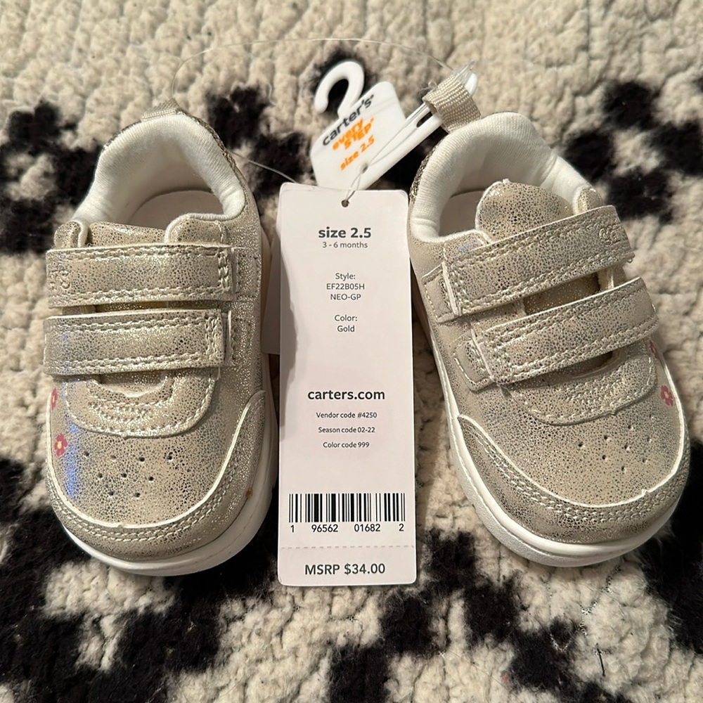 Carters baby tennis shoes size 2.5 3-6 months